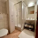 Enzian 6 شقة